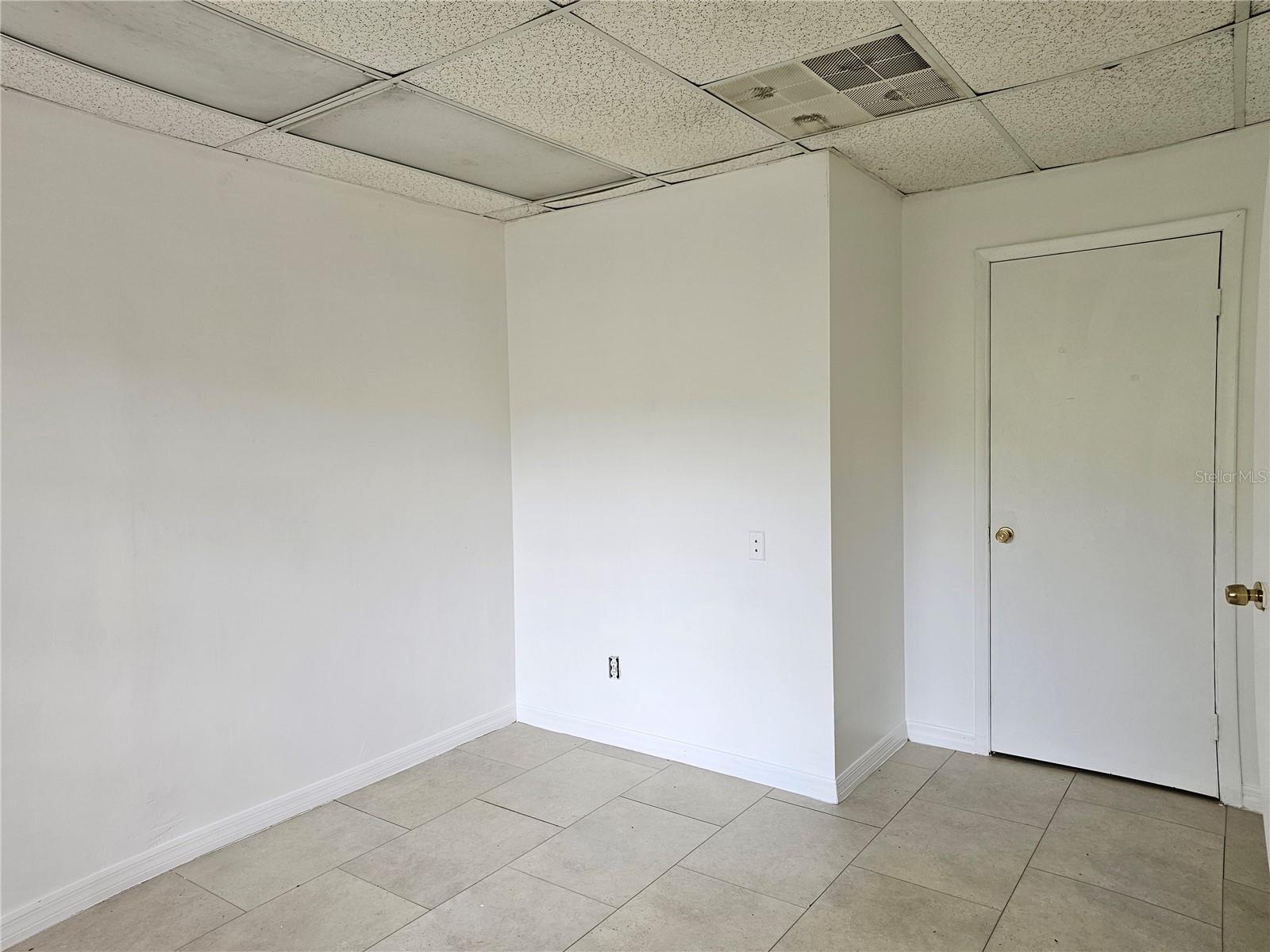 Image 16 of 22 For 1206 Wabash Avenue