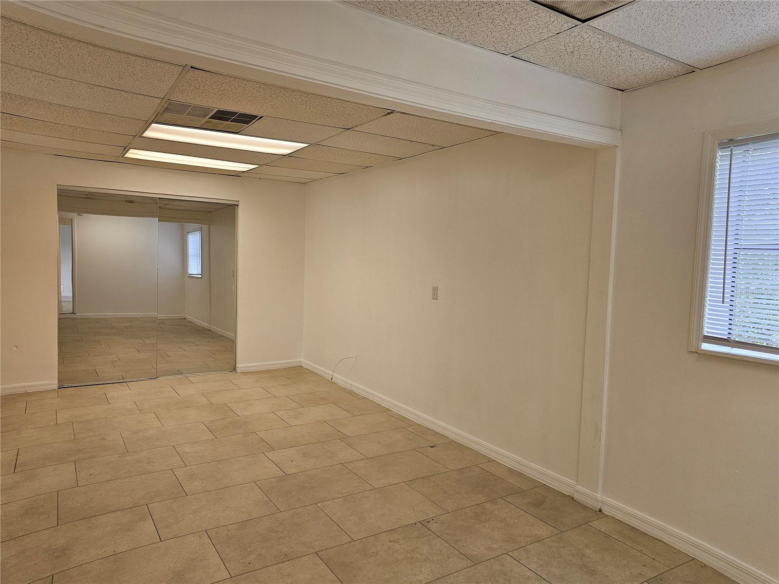 Image 18 of 22 For 1206 Wabash Avenue