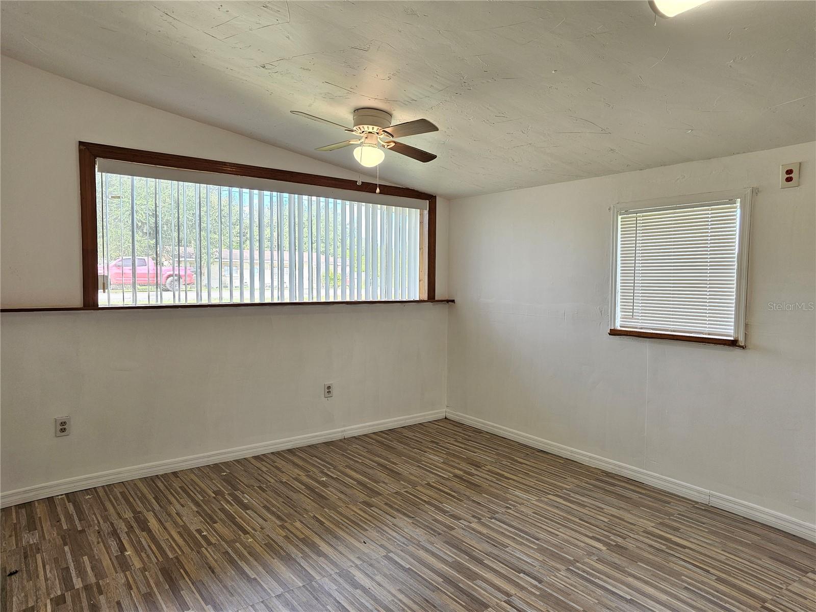 Image 9 of 22 For 1206 Wabash Avenue