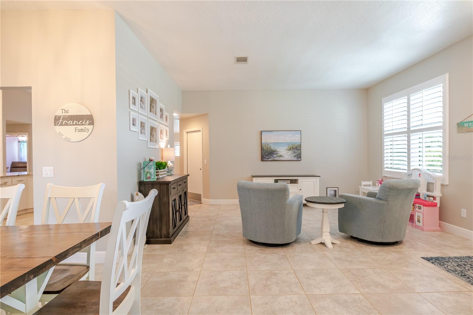 Listing photo id 13 for 12057 Stone Crossing Circle