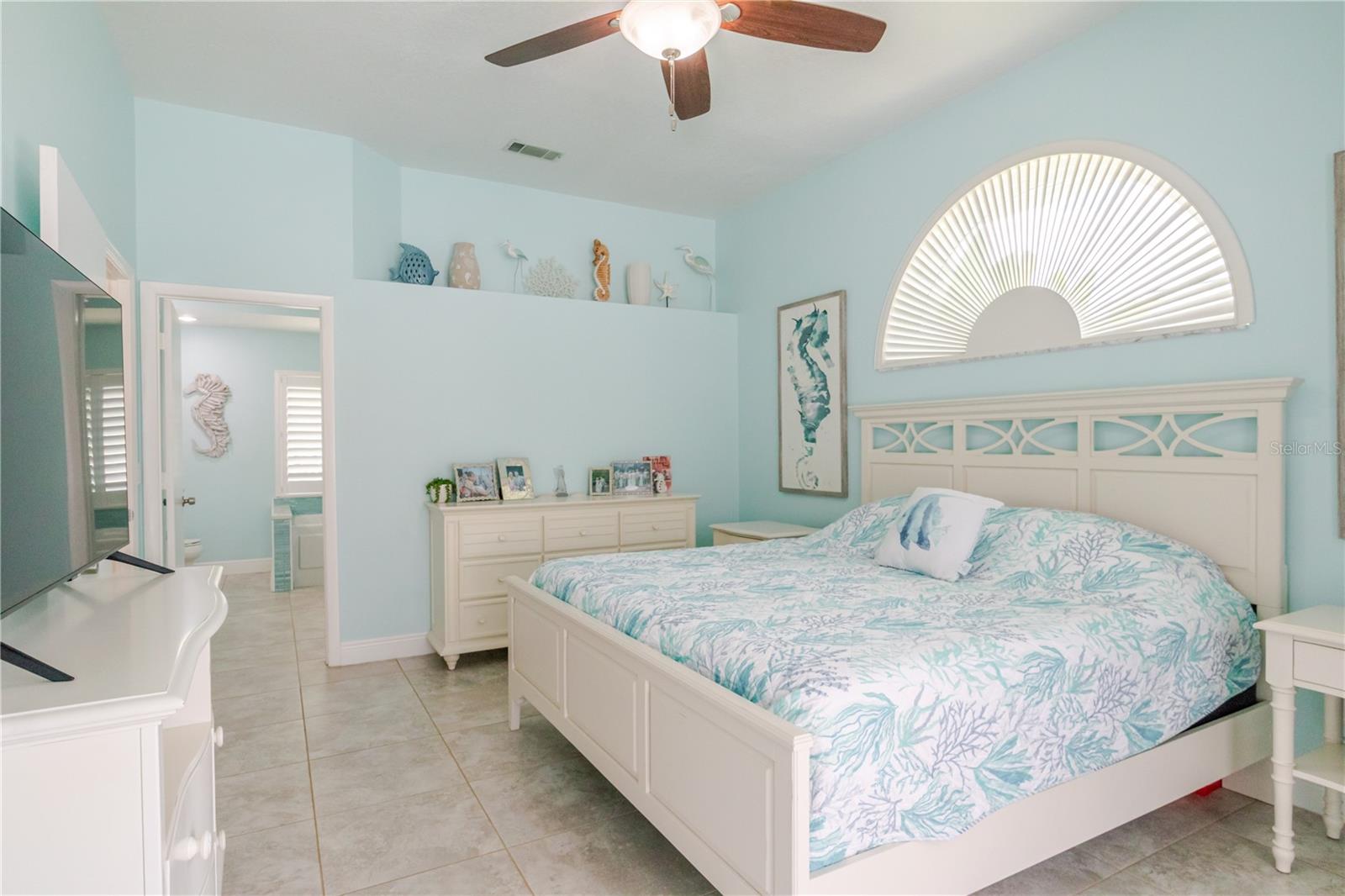 Listing photo id 15 for 12057 Stone Crossing Circle