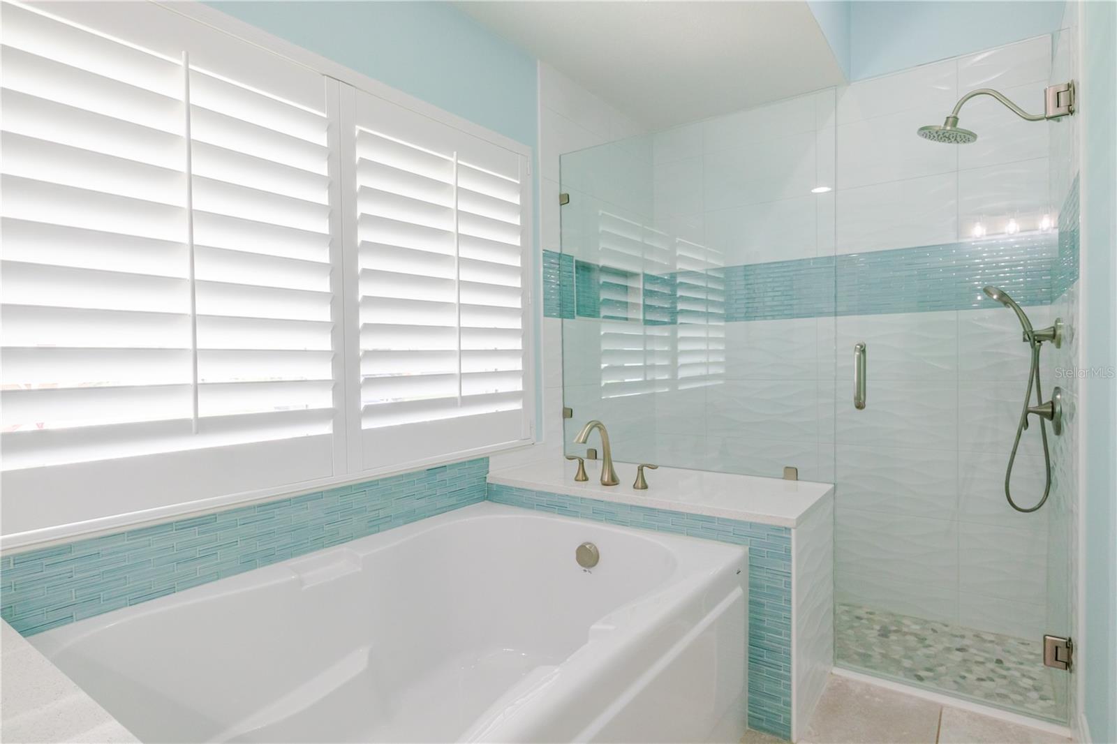 Listing photo id 16 for 12057 Stone Crossing Circle