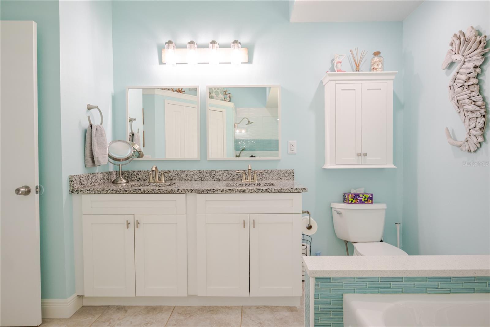 Listing photo id 18 for 12057 Stone Crossing Circle