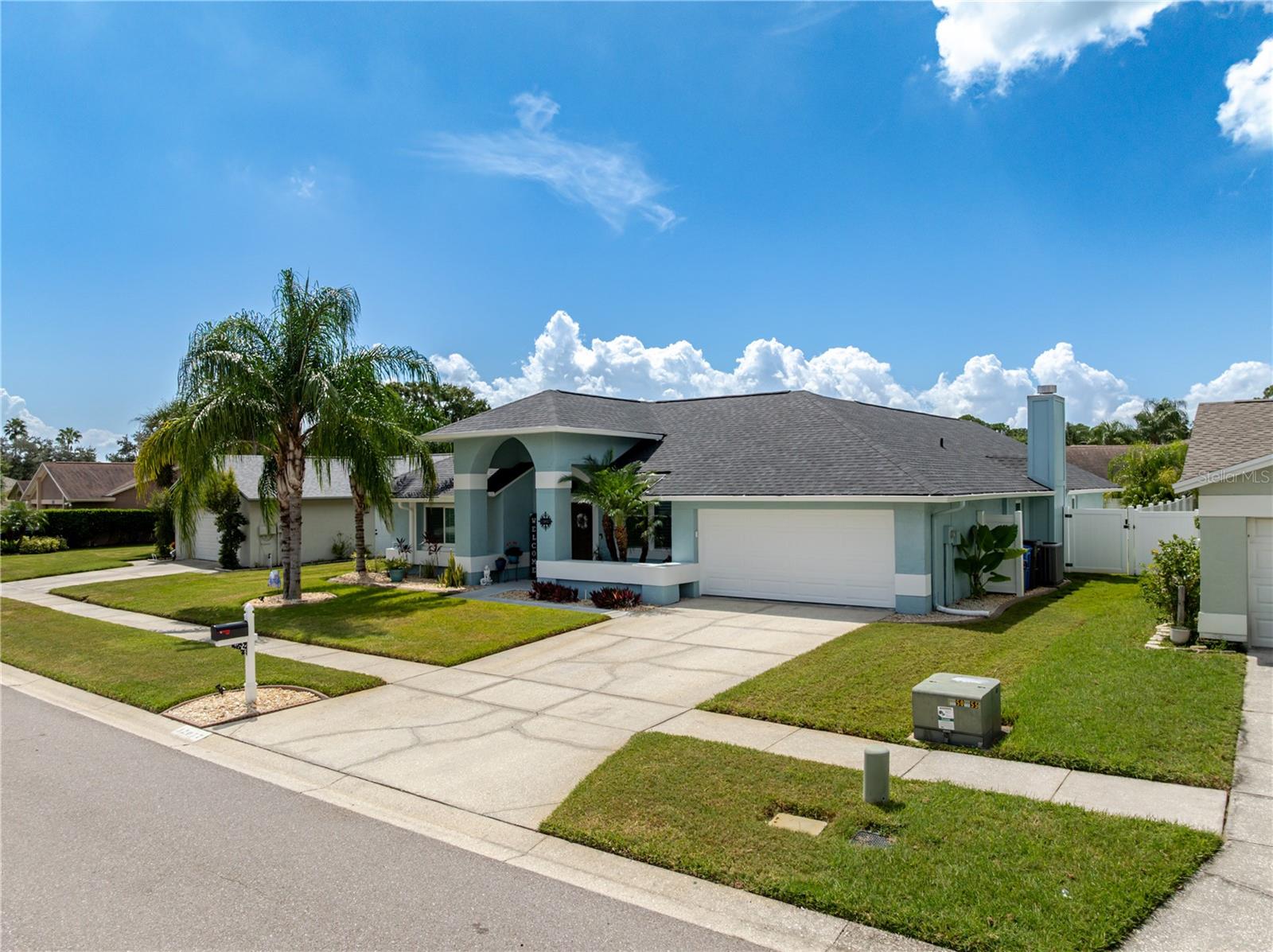 Listing photo id 41 for 12057 Stone Crossing Circle