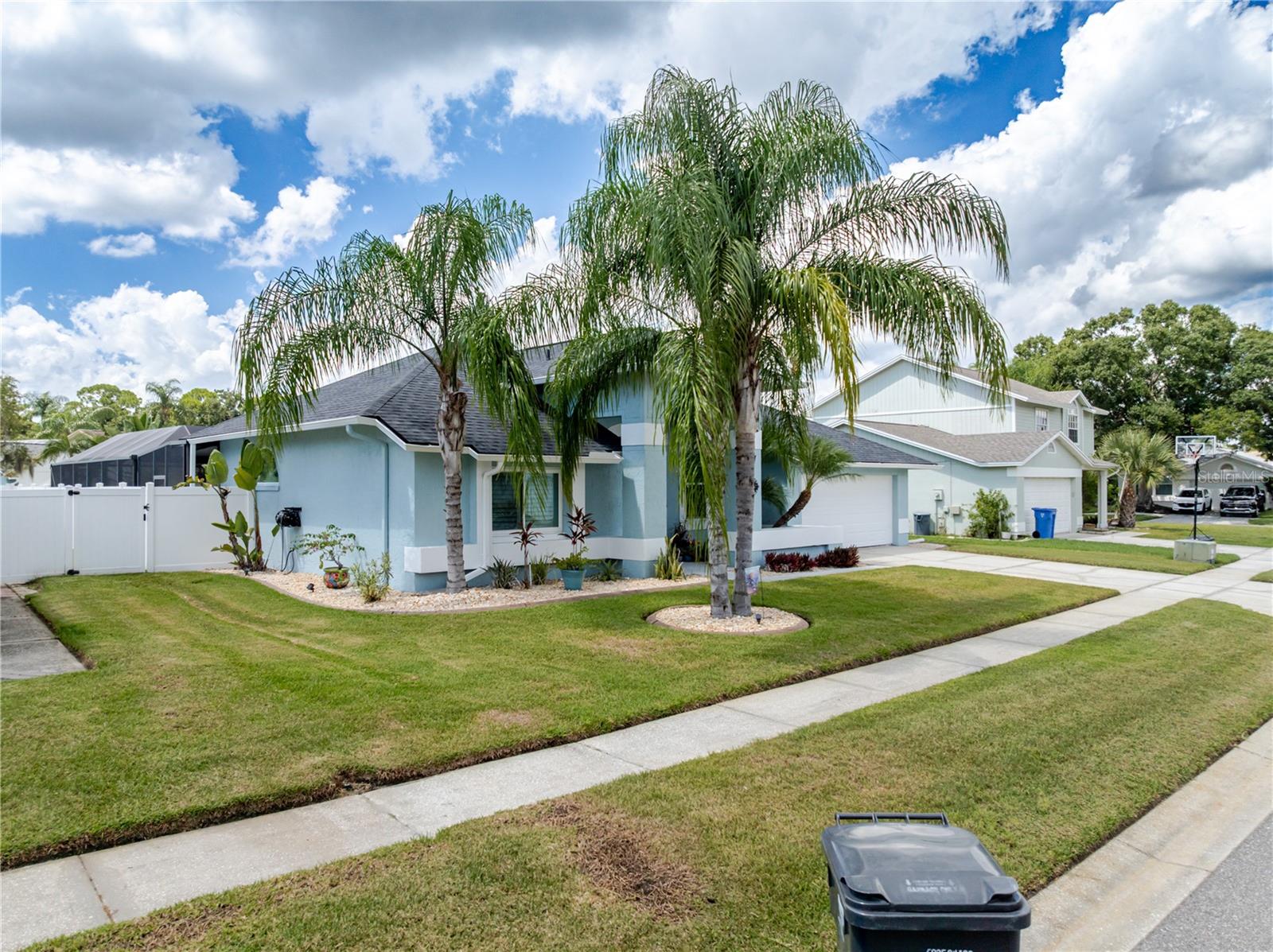 Listing photo id 42 for 12057 Stone Crossing Circle
