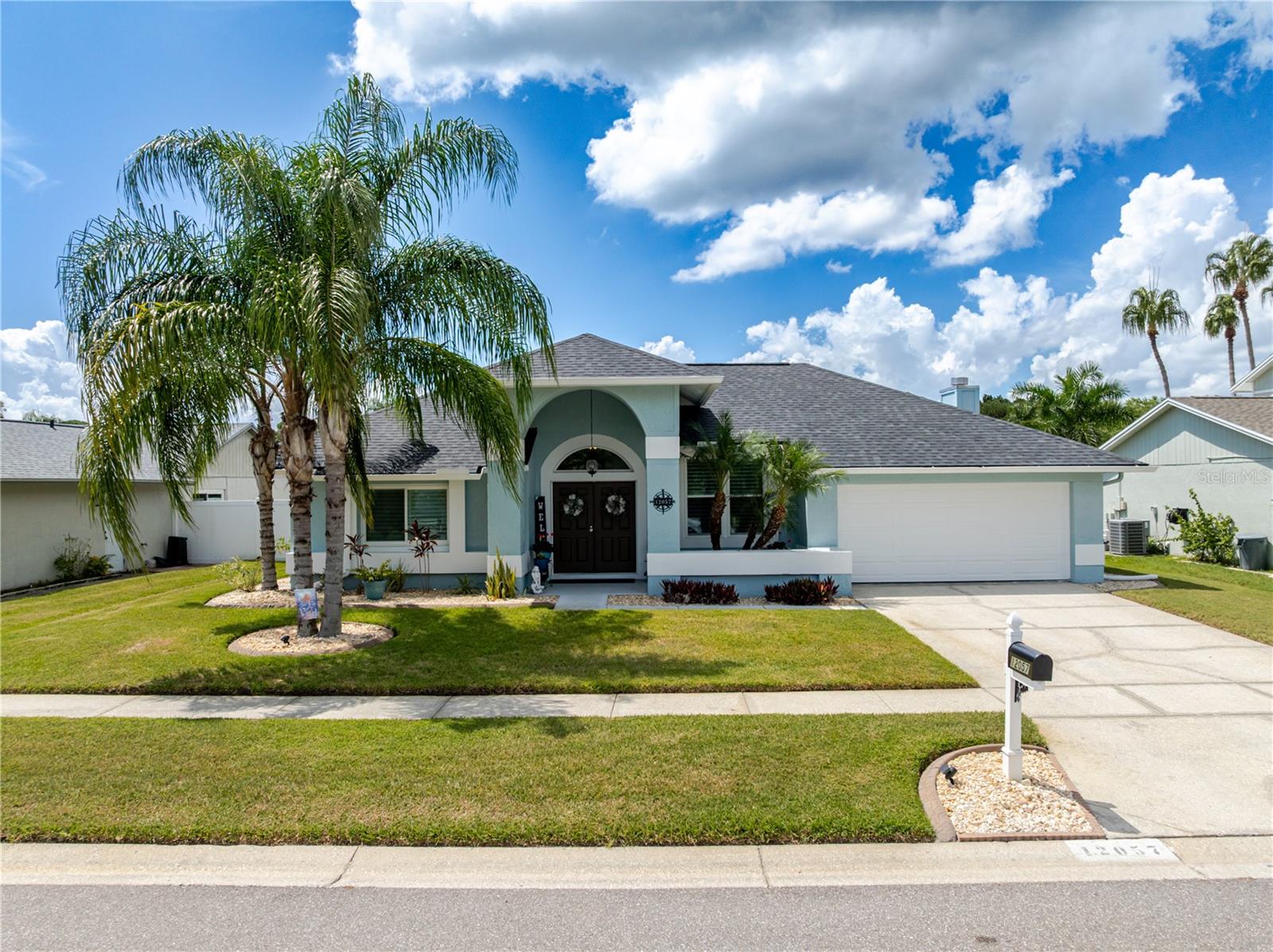 Listing photo id 43 for 12057 Stone Crossing Circle