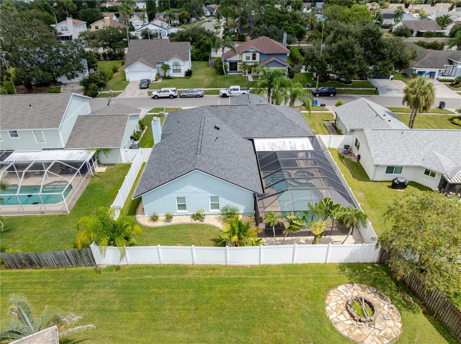 Listing photo id 7 for 12057 Stone Crossing Circle