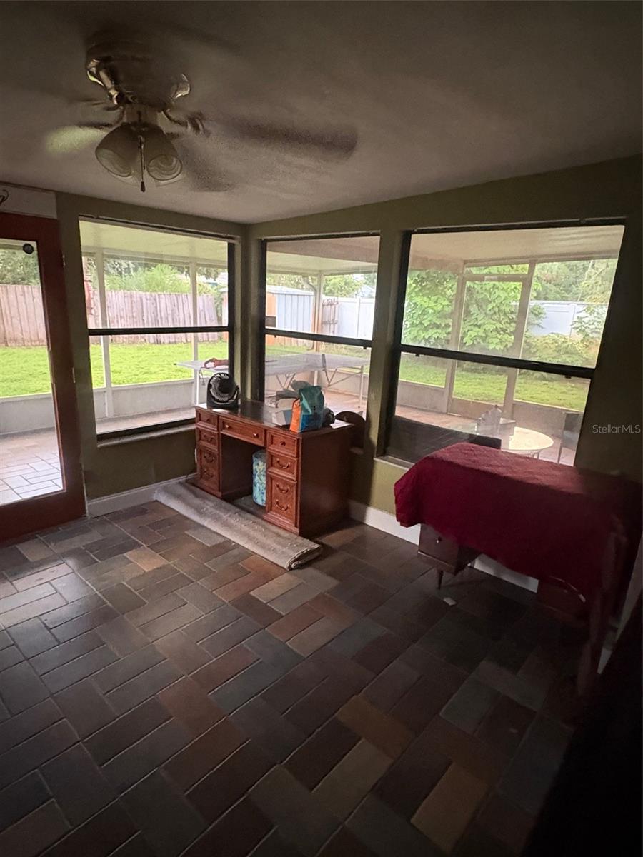 Image 22 of 25 For 6317 18th Avenue N