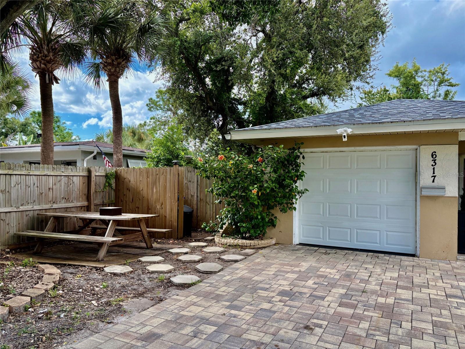 Image 3 of 25 For 6317 18th Avenue N
