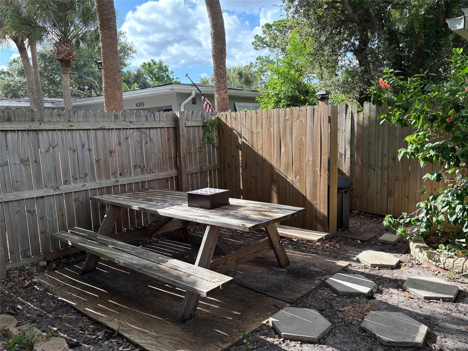 Image 5 of 25 For 6317 18th Avenue N