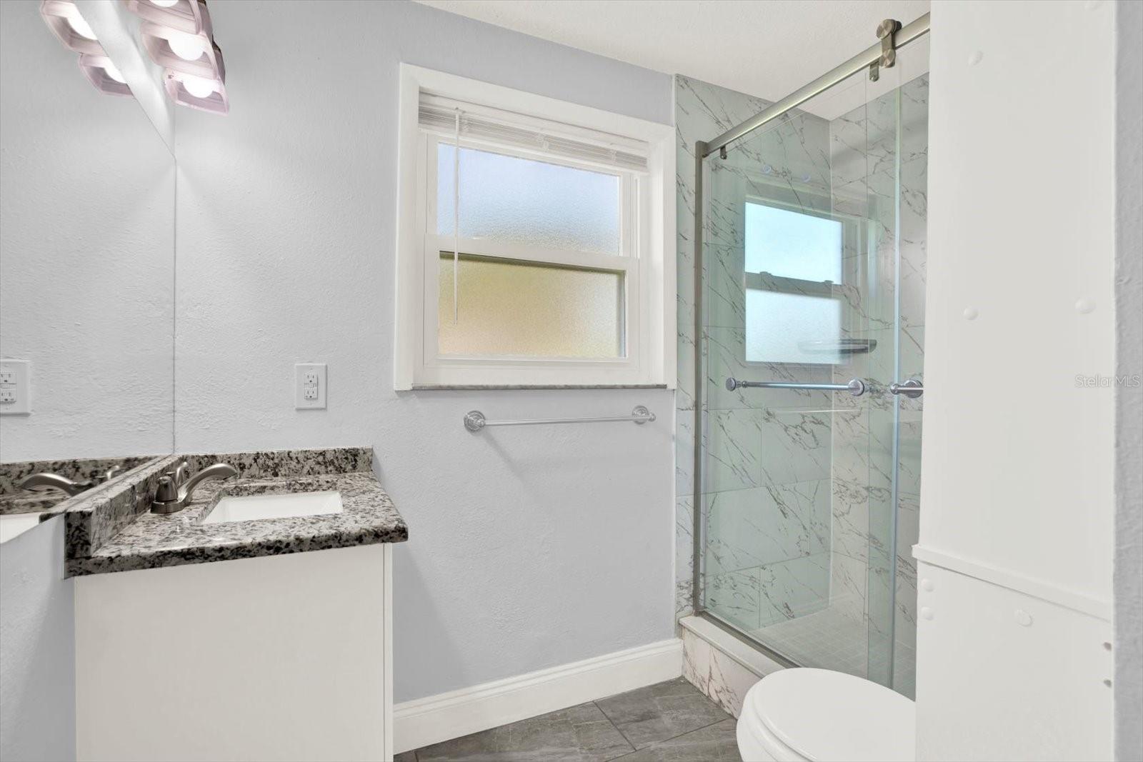 Image 12 of 33 For 912 Parsons Avenue A