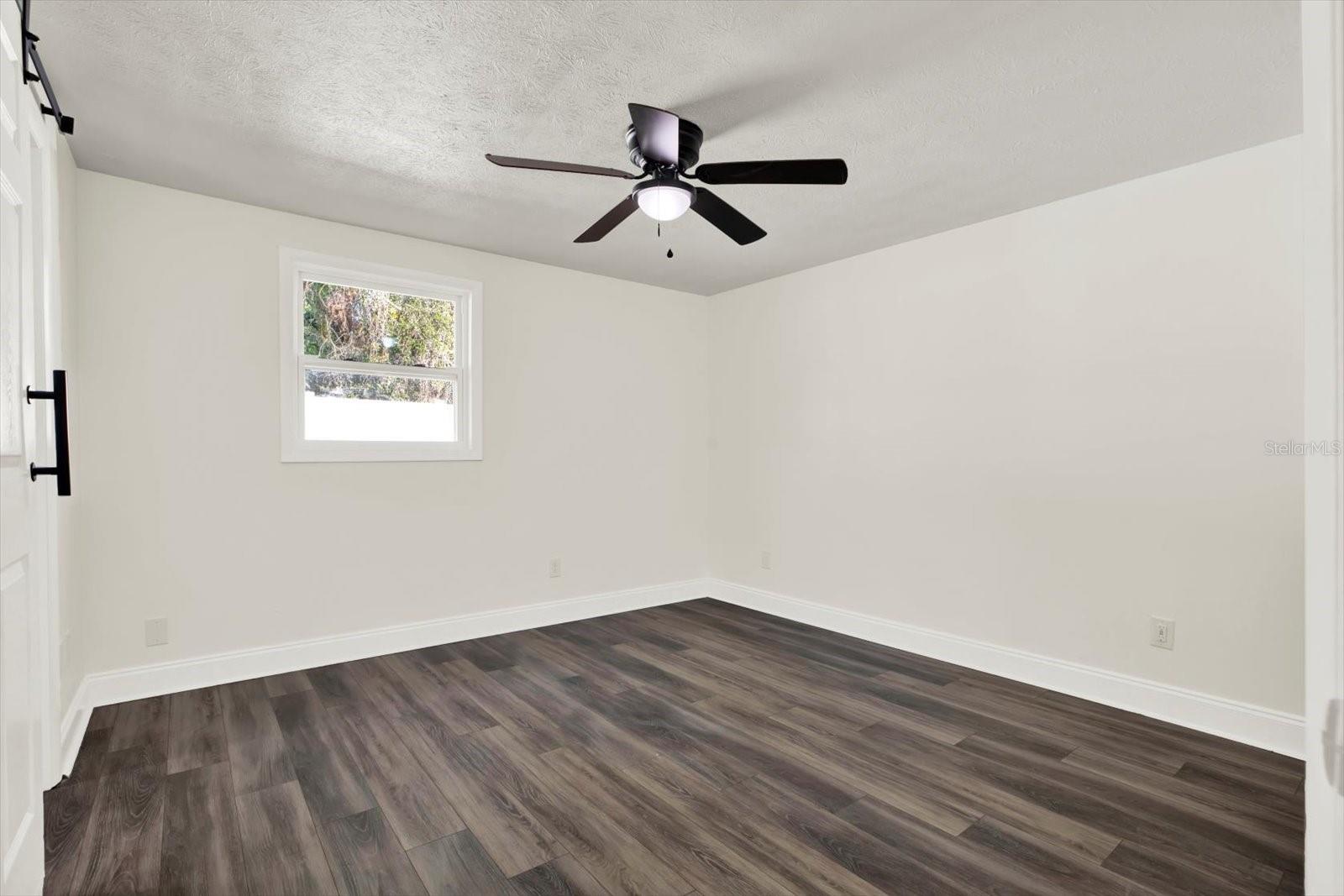 Image 13 of 33 For 912 Parsons Avenue A
