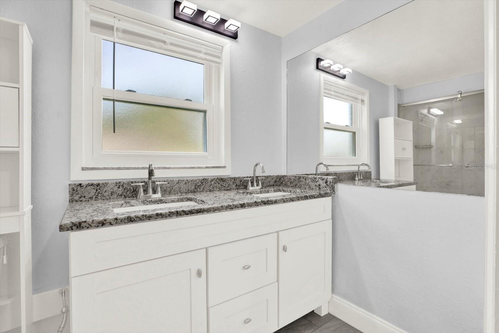Image 14 of 33 For 912 Parsons Avenue A