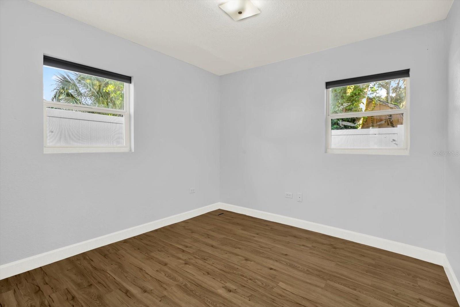 Image 25 of 33 For 912 Parsons Avenue A