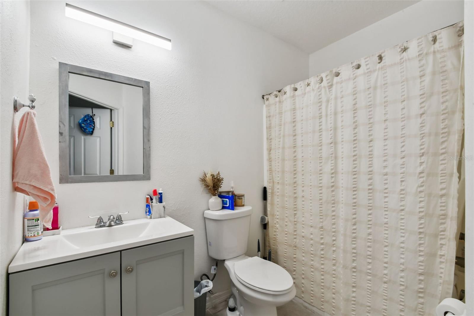Image 20 of 21 For 6449 Cypressdale Drive 202