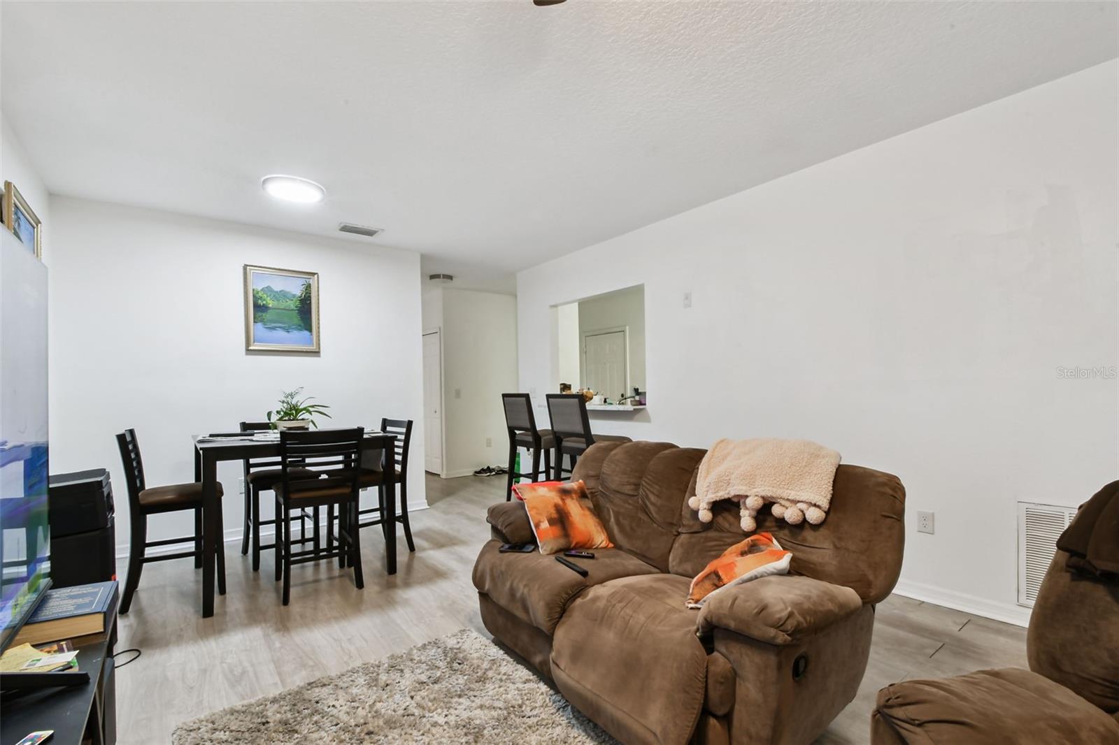 Image 9 of 21 For 6449 Cypressdale Drive 202