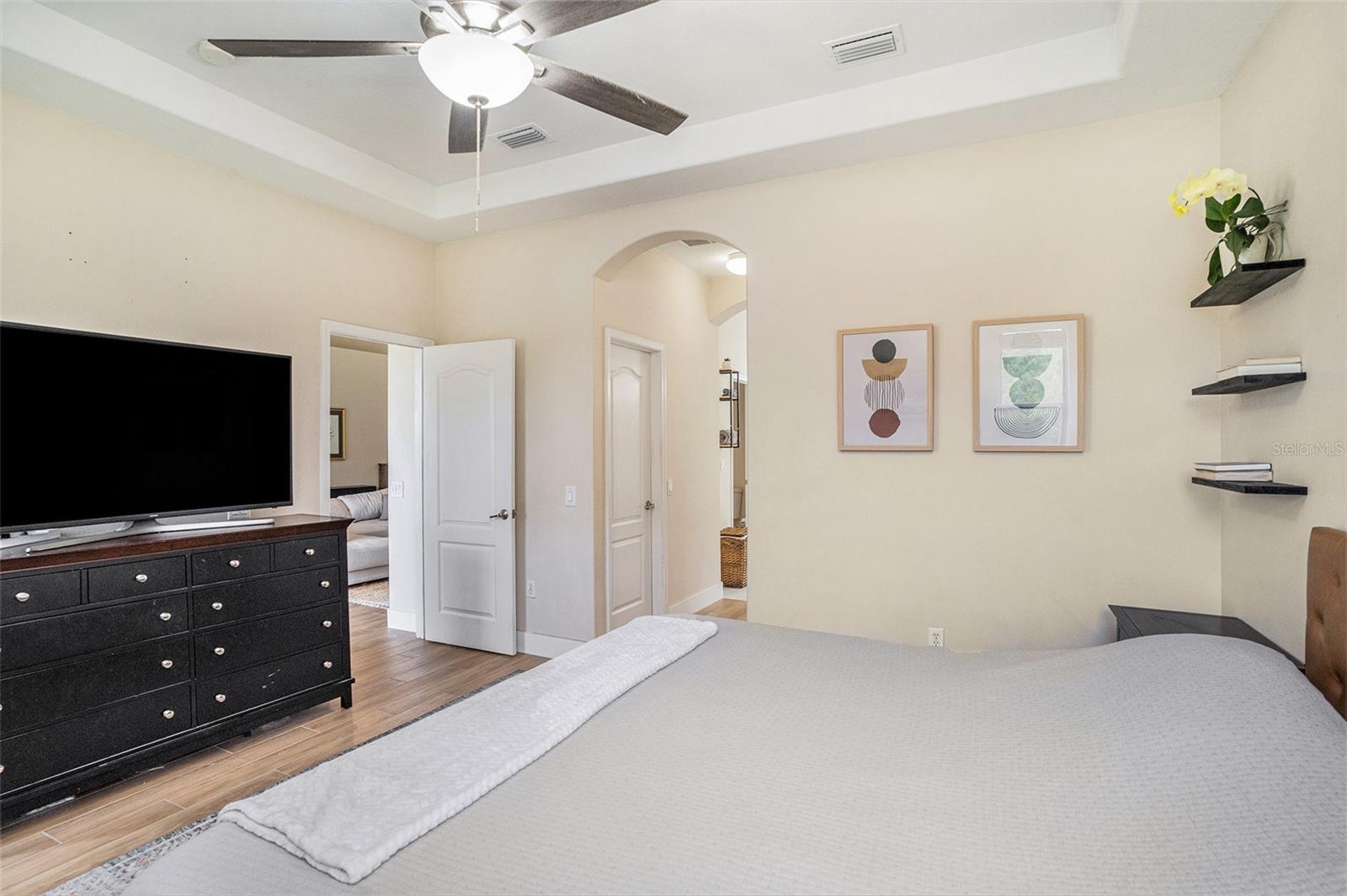 Image 15 of 32 For 3355 Chessington Drive