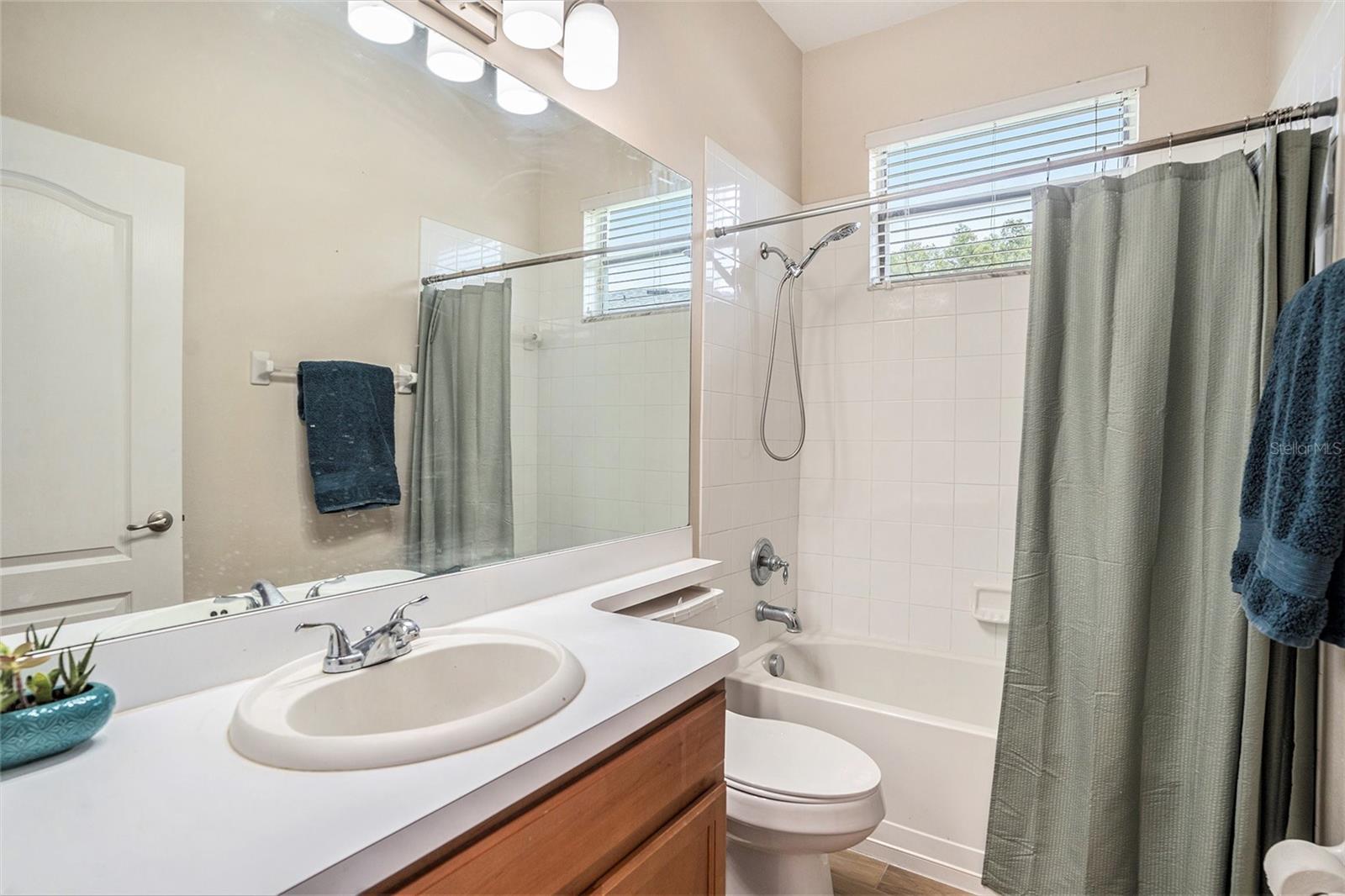 Image 20 of 32 For 3355 Chessington Drive