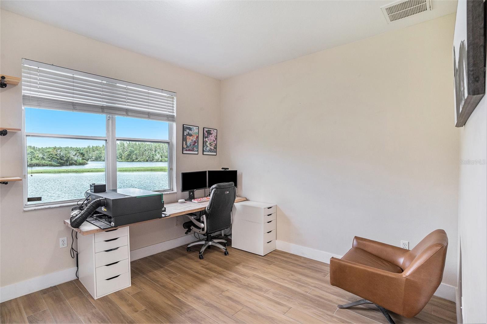 Image 24 of 32 For 3355 Chessington Drive
