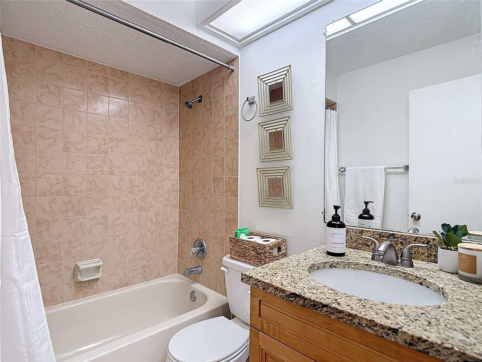Image 12 of 22 For 10131 Lake Oak Circle