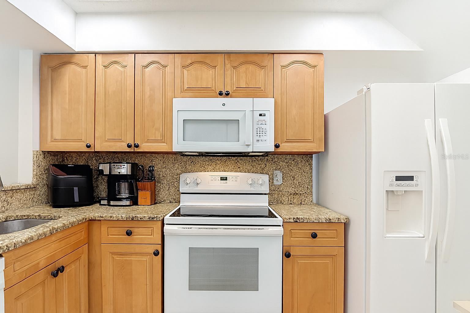 Image 3 of 22 For 10131 Lake Oak Circle