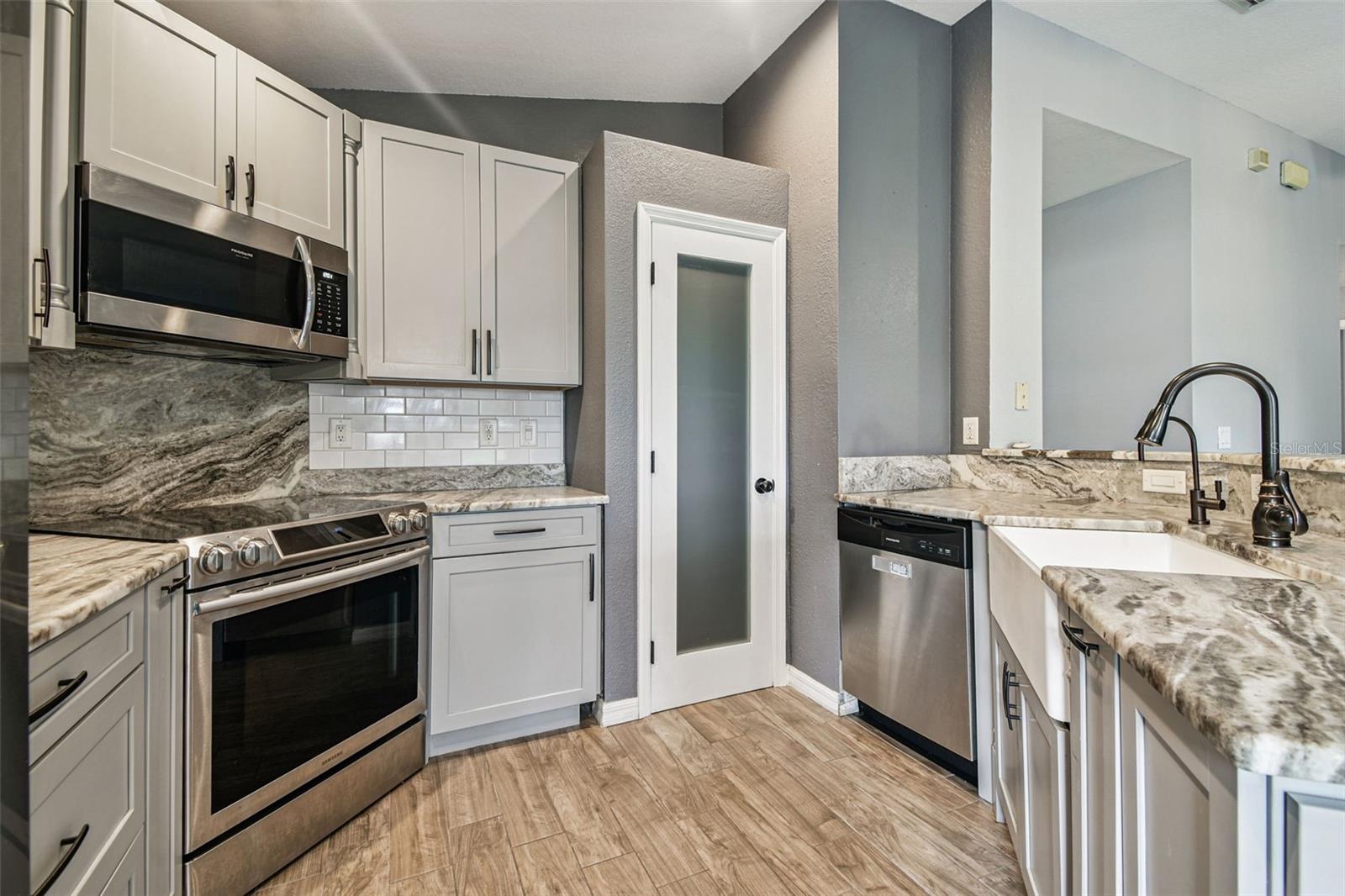 Image 18 of 61 For 11013 Laurel Brook Court