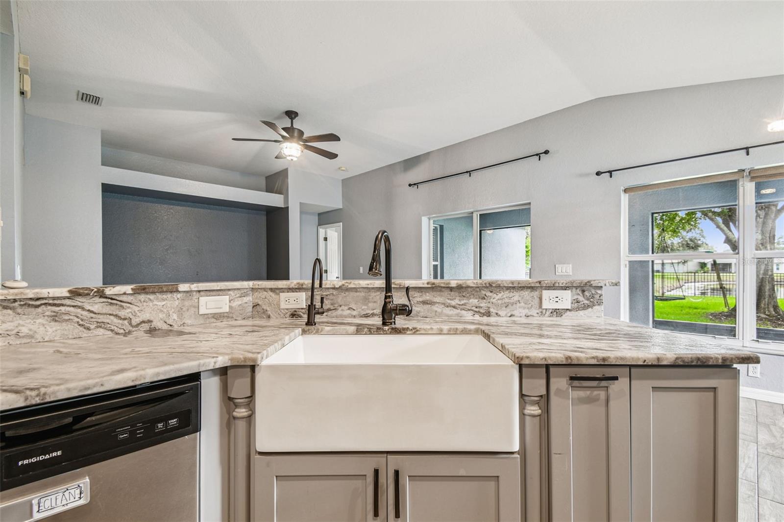 Image 20 of 61 For 11013 Laurel Brook Court