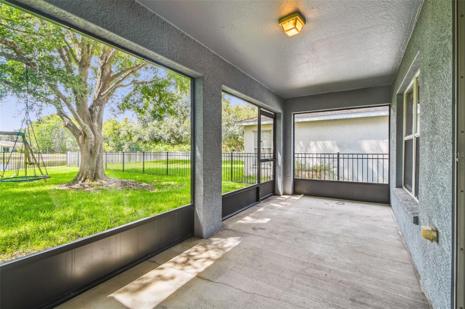 Image 23 of 61 For 11013 Laurel Brook Court