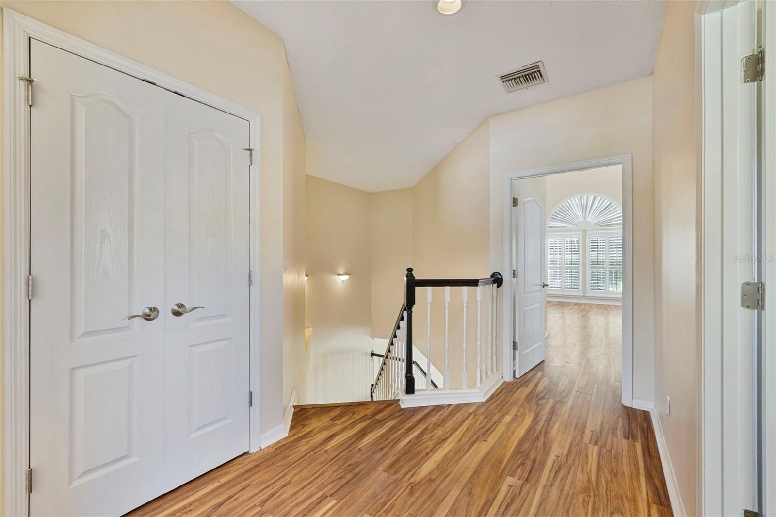 Image 31 of 76 For 18756 Wimbledon Circle