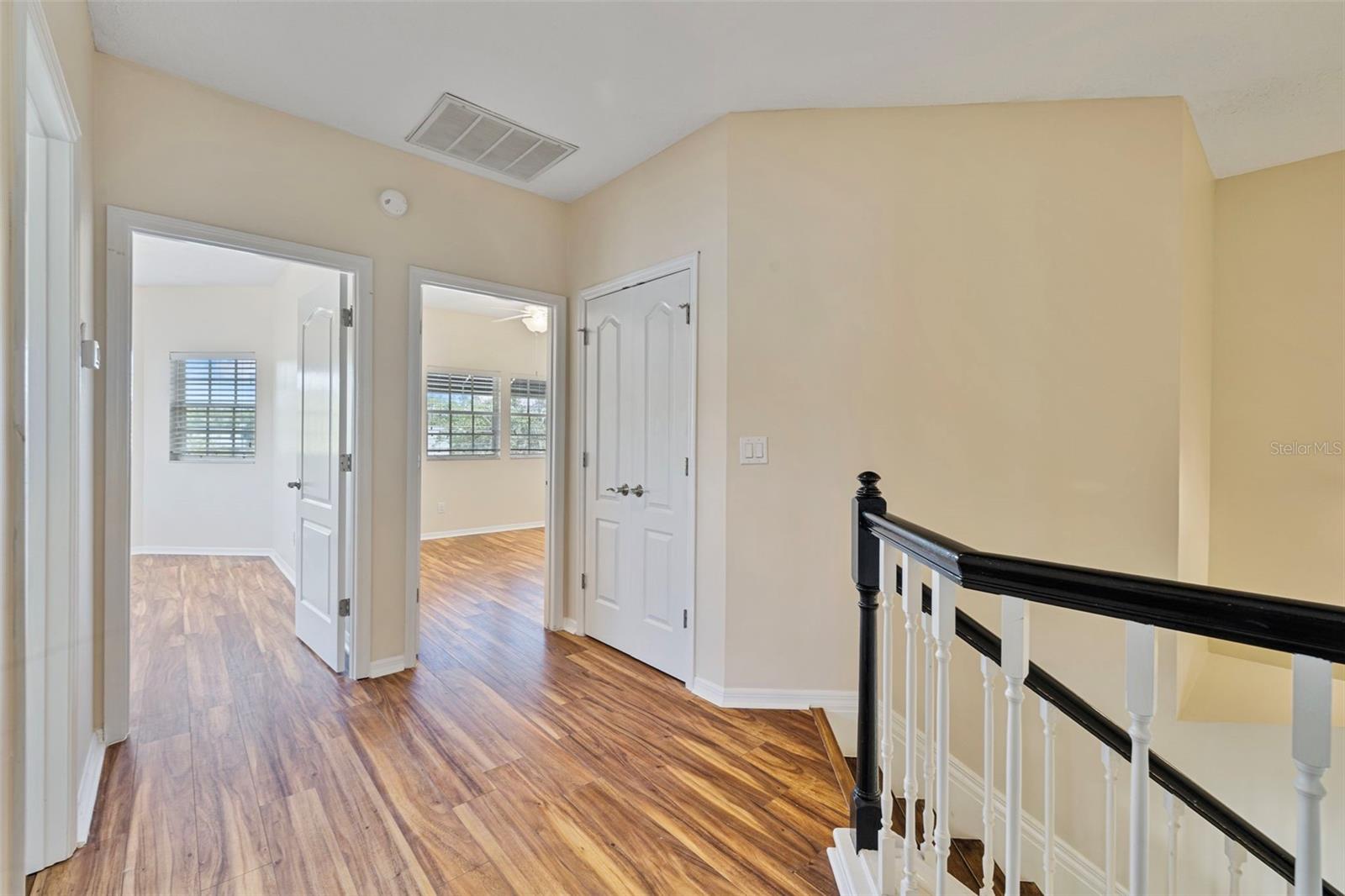 Image 32 of 76 For 18756 Wimbledon Circle