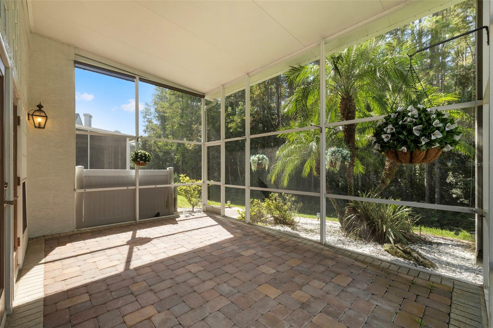 Image 48 of 76 For 18756 Wimbledon Circle