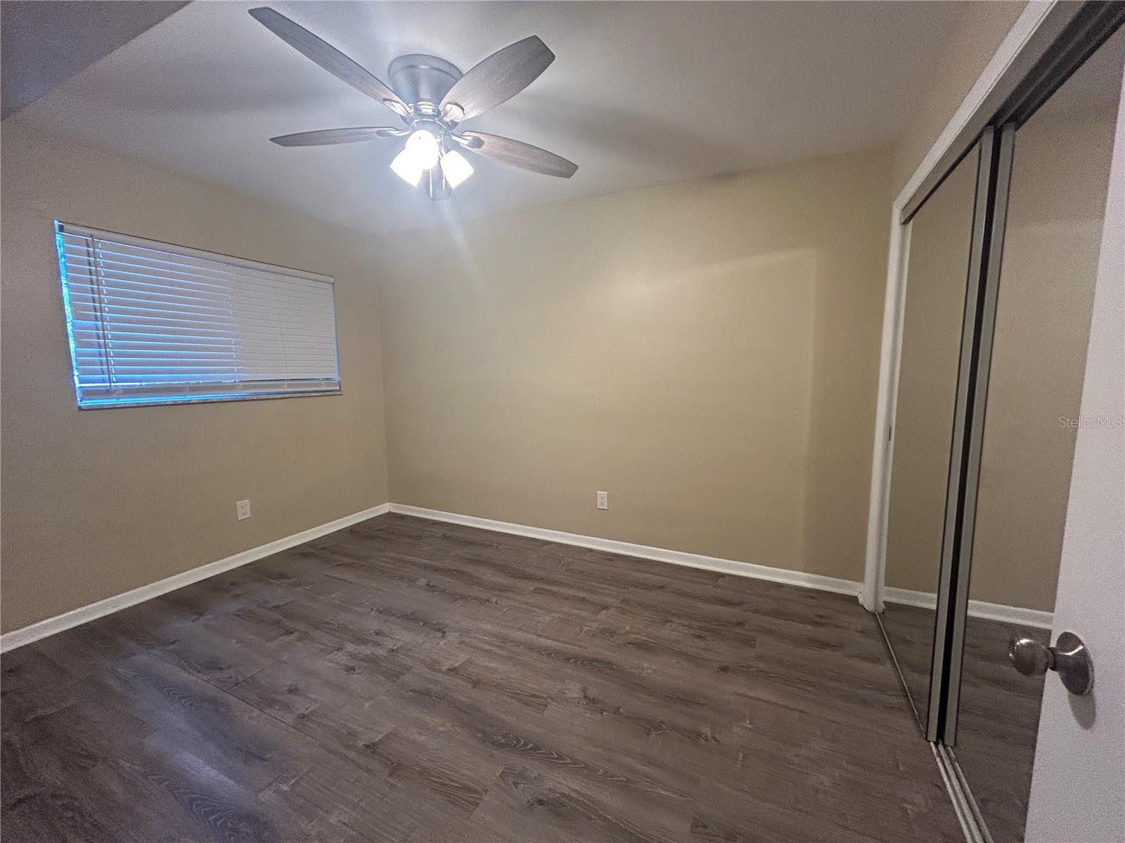 Image 15 of 23 For 1329 Drew Street 4