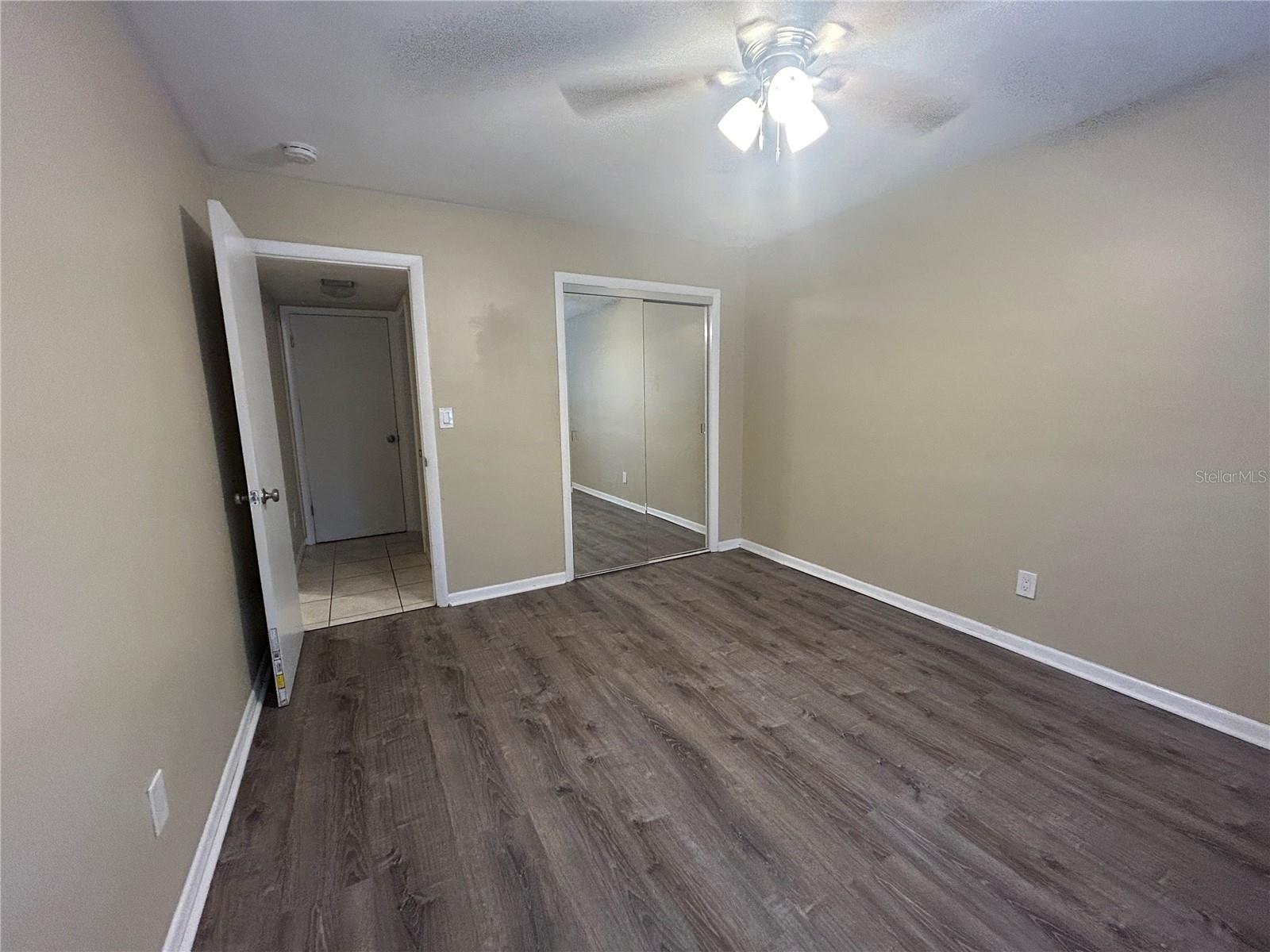 Image 20 of 23 For 1329 Drew Street 4