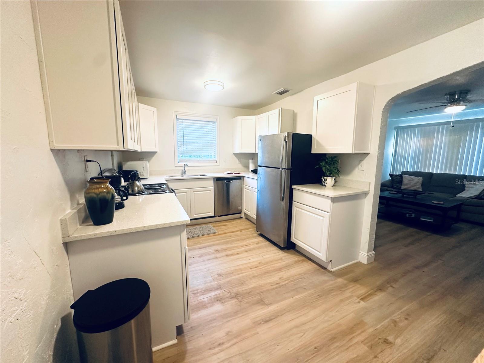 Image 8 of 17 For 4811 Emerson Avenue S