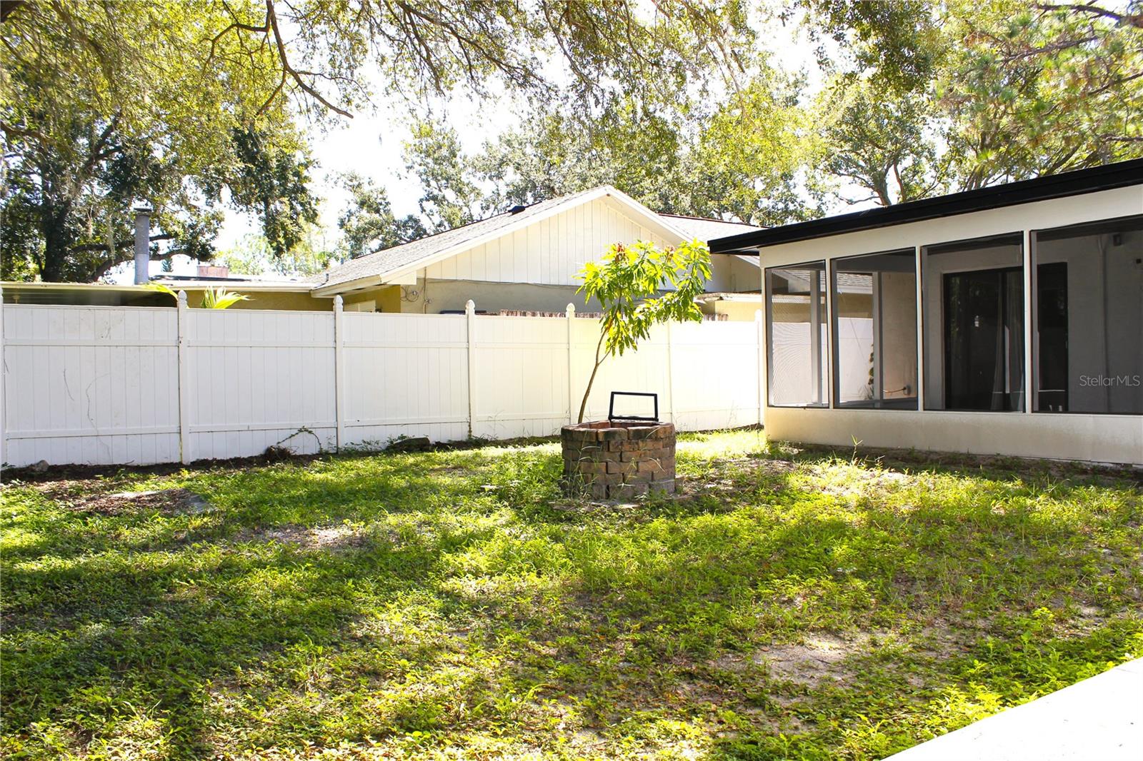Listing photo id 9 for 5533 Pentail Circle