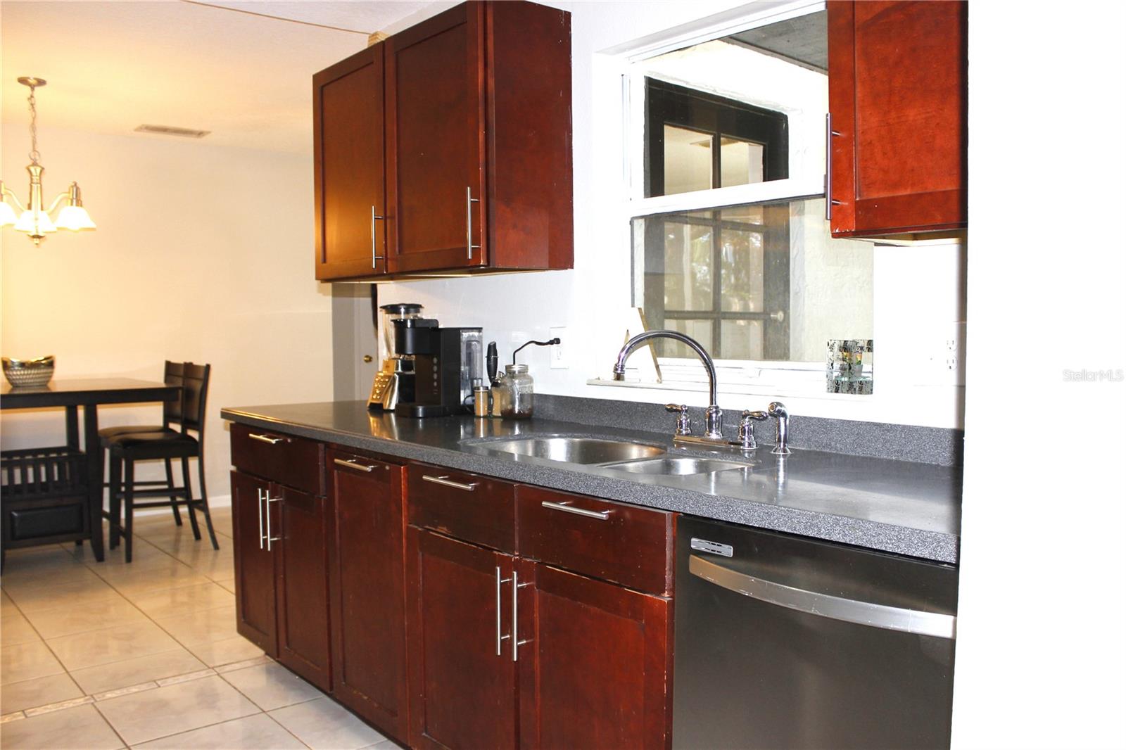 Listing photo id 27 for 5533 Pentail Circle