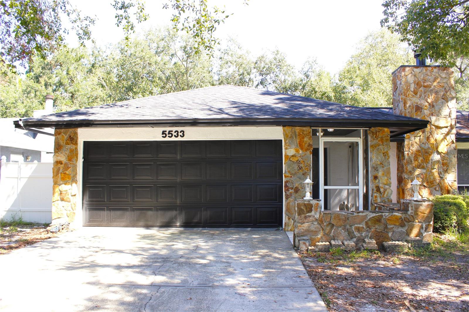Listing photo id 1 for 5533 Pentail Circle