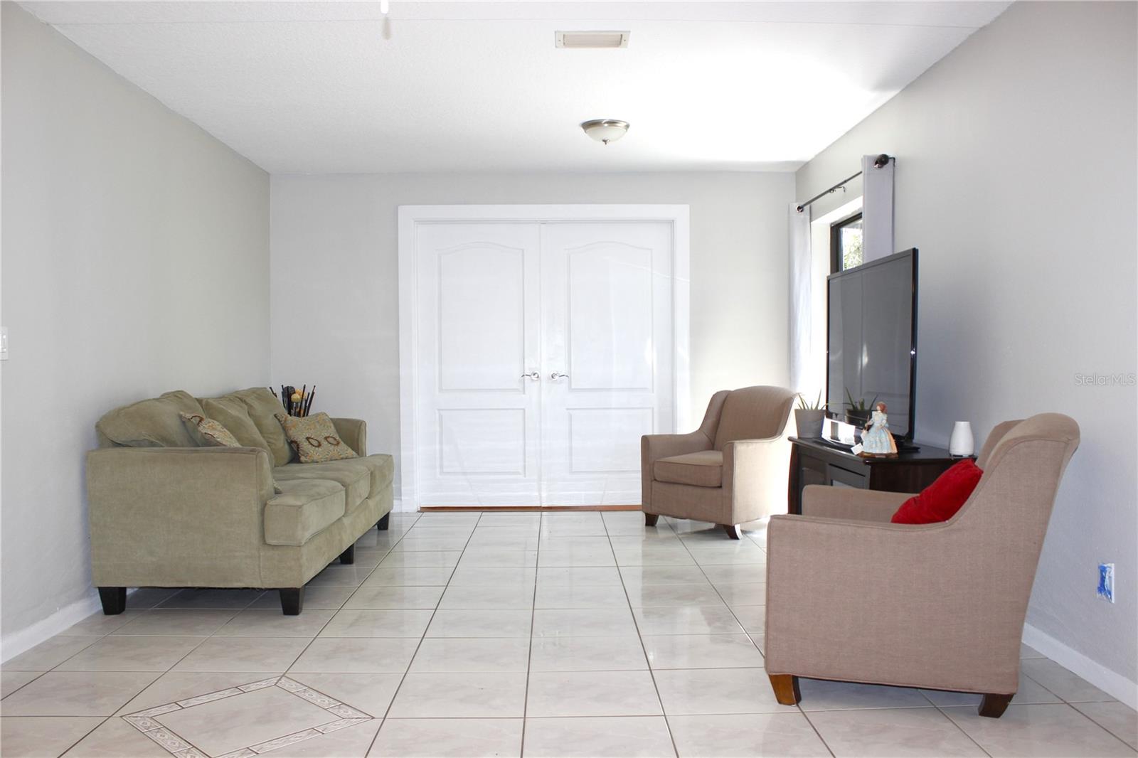 Listing photo id 32 for 5533 Pentail Circle