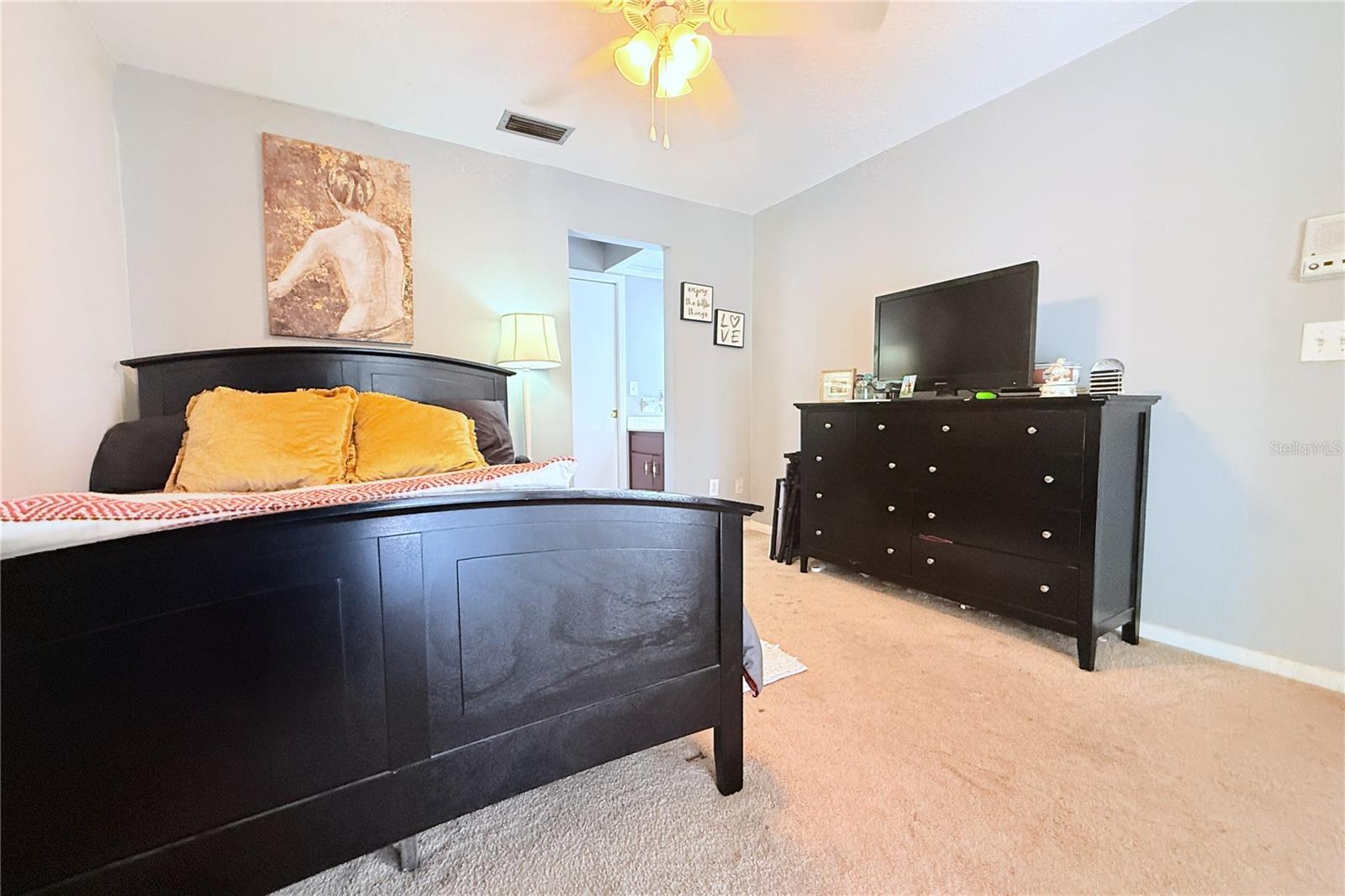 Listing photo id 46 for 5533 Pentail Circle