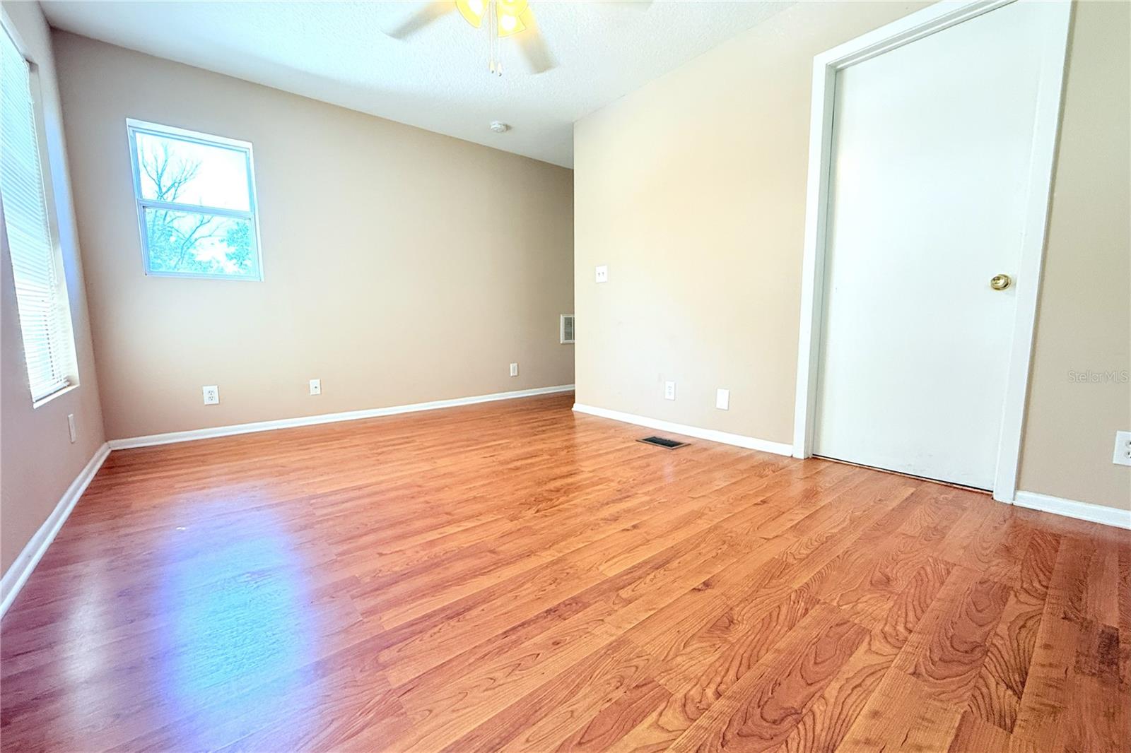 Listing photo id 51 for 5533 Pentail Circle