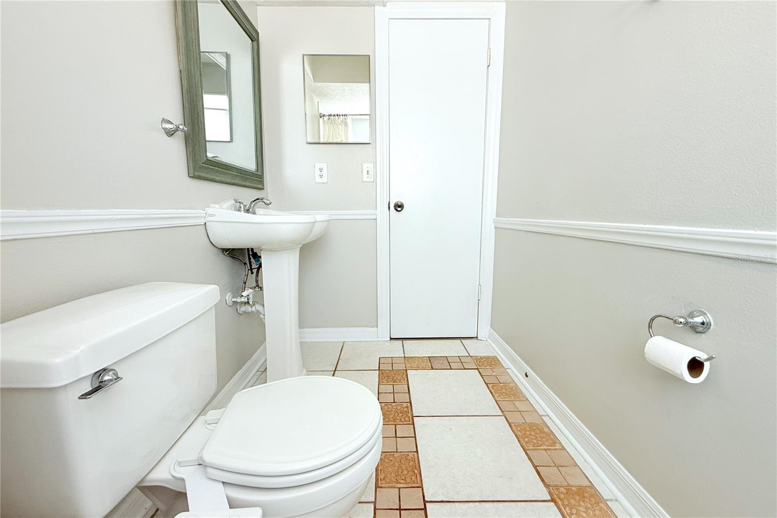 Listing photo id 53 for 5533 Pentail Circle