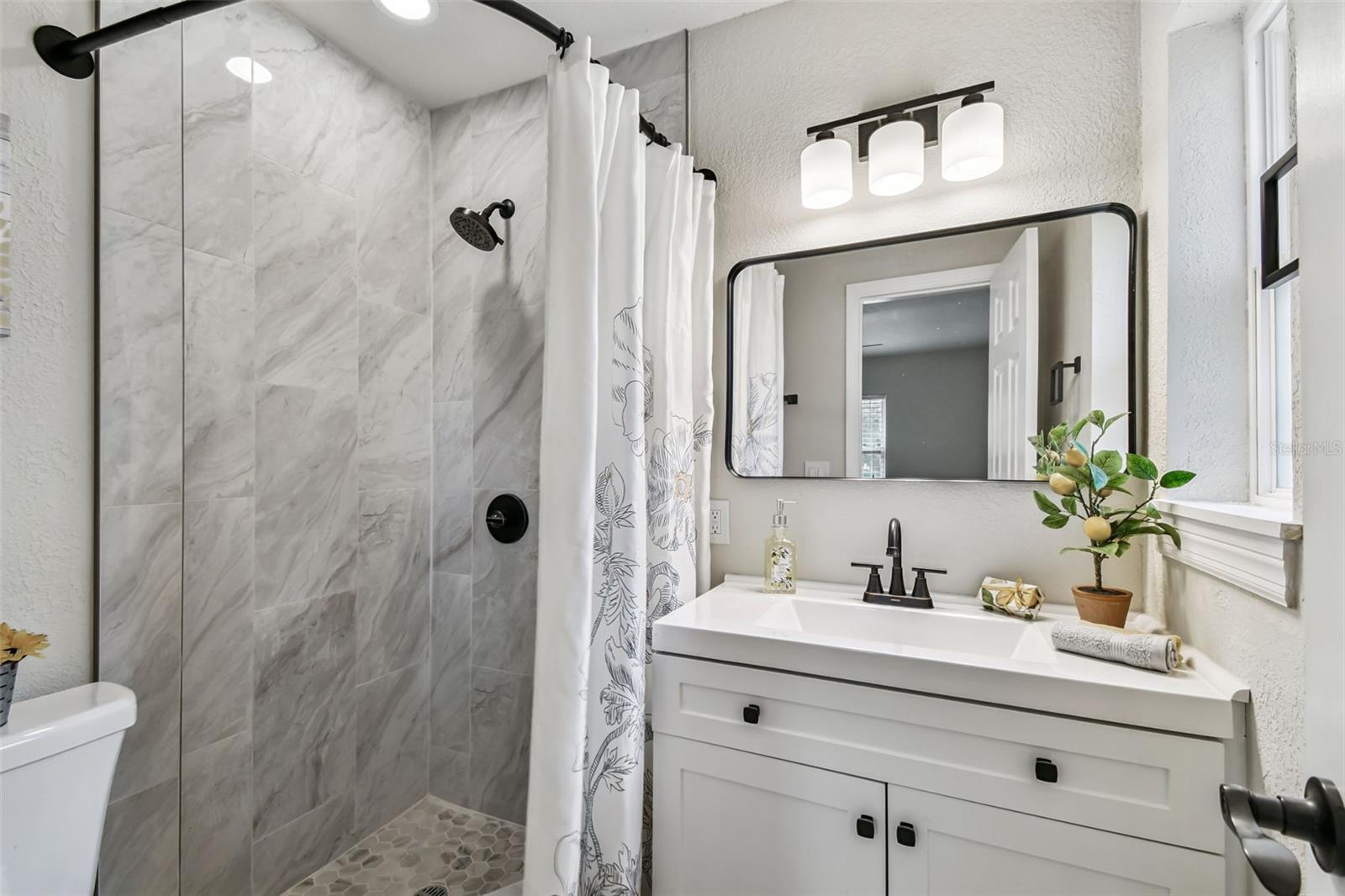 Image 39 of 48 For 3915 Pearl Avenue