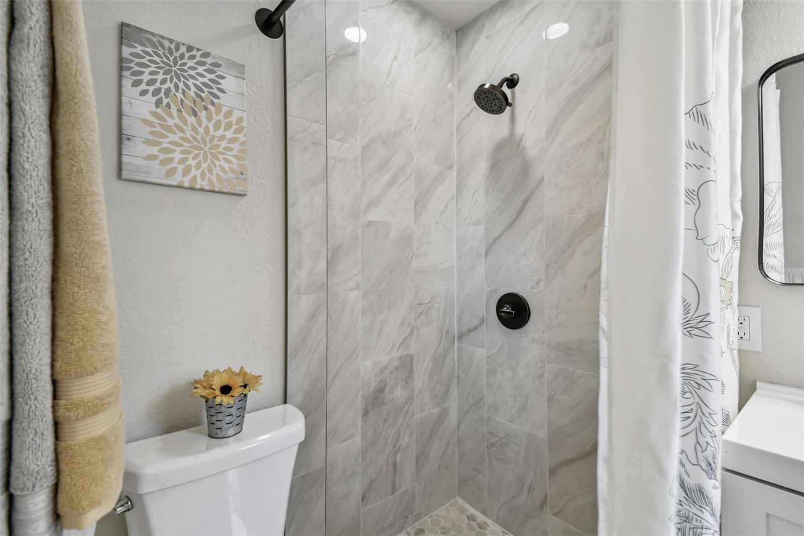 Image 41 of 48 For 3915 Pearl Avenue