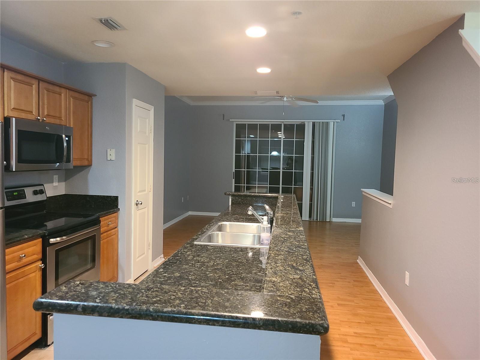 Image 3 of 10 For 5220 Hampton Beach Place 5220