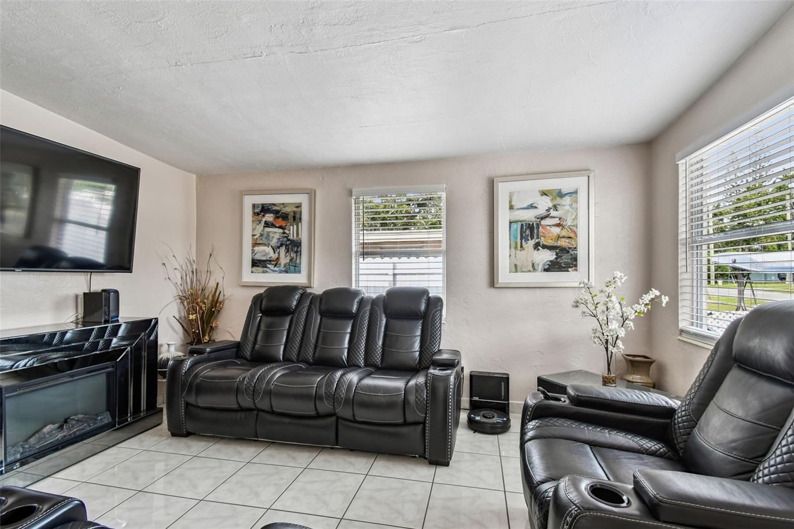 Image 5 of 64 For 3540 56th Avenue N