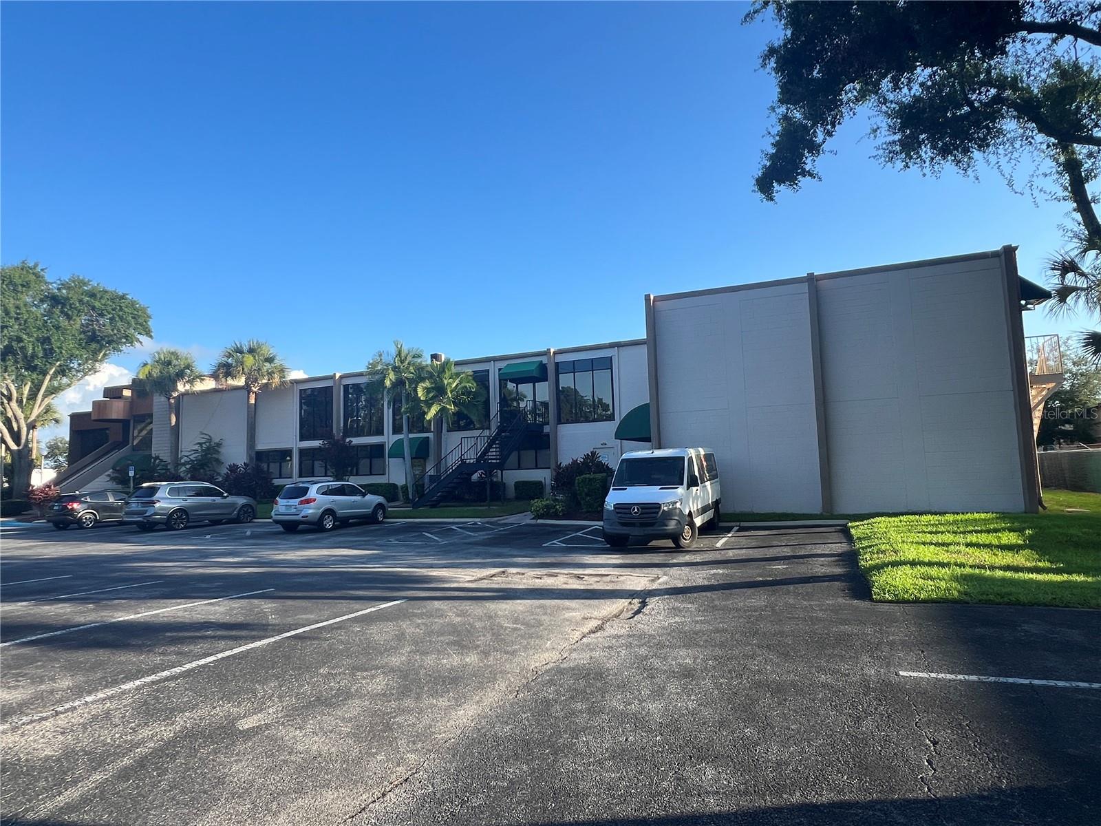 Image 3 of 35 For 7815 Dale Mabry Highway