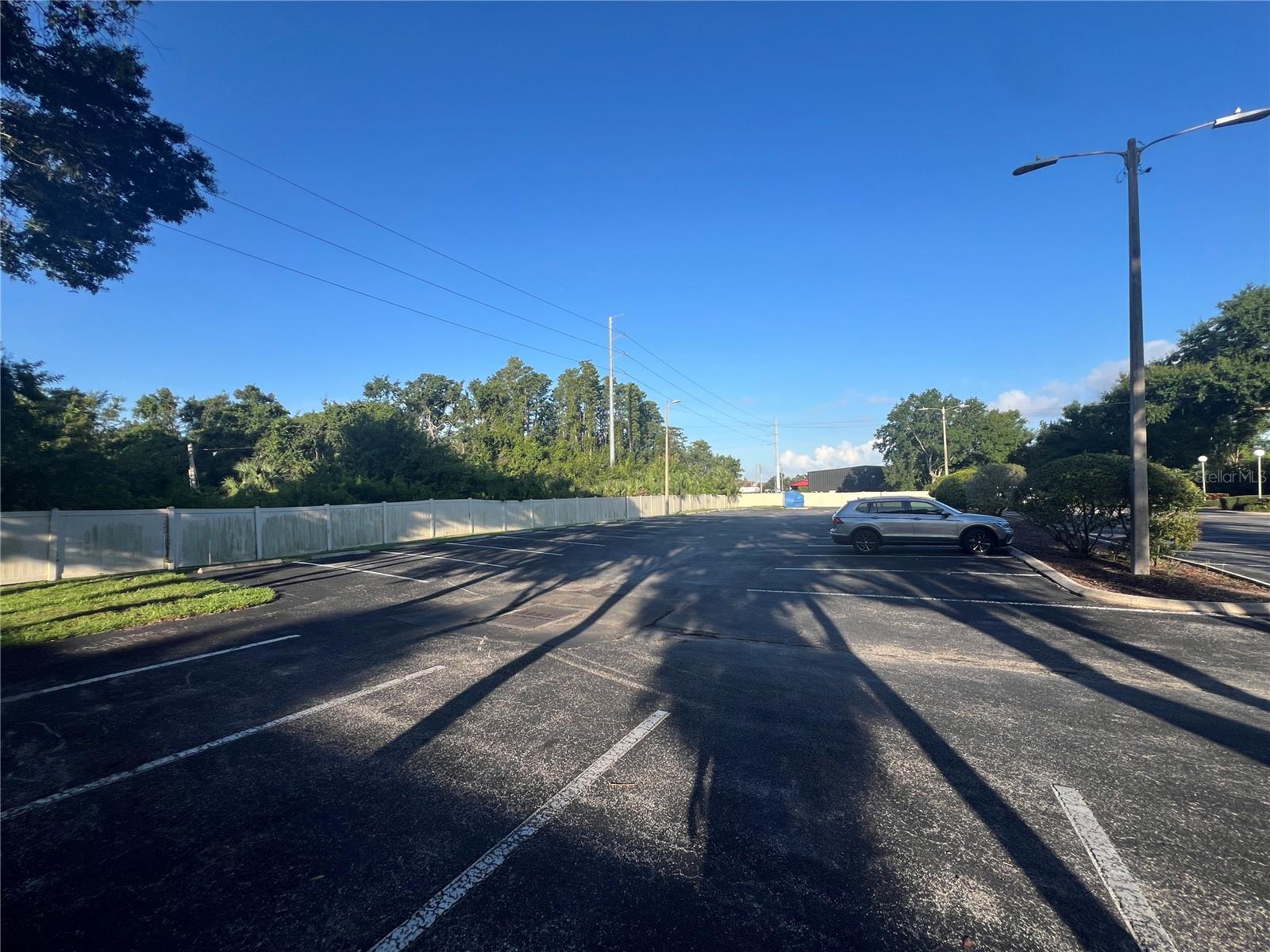 Image 7 of 35 For 7815 Dale Mabry Highway
