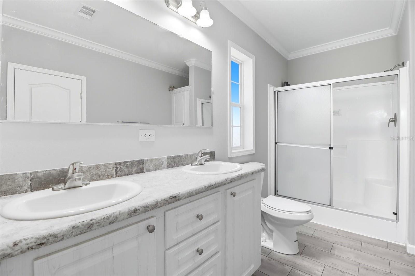 Image 23 of 45 For 8054 Shetland Lane