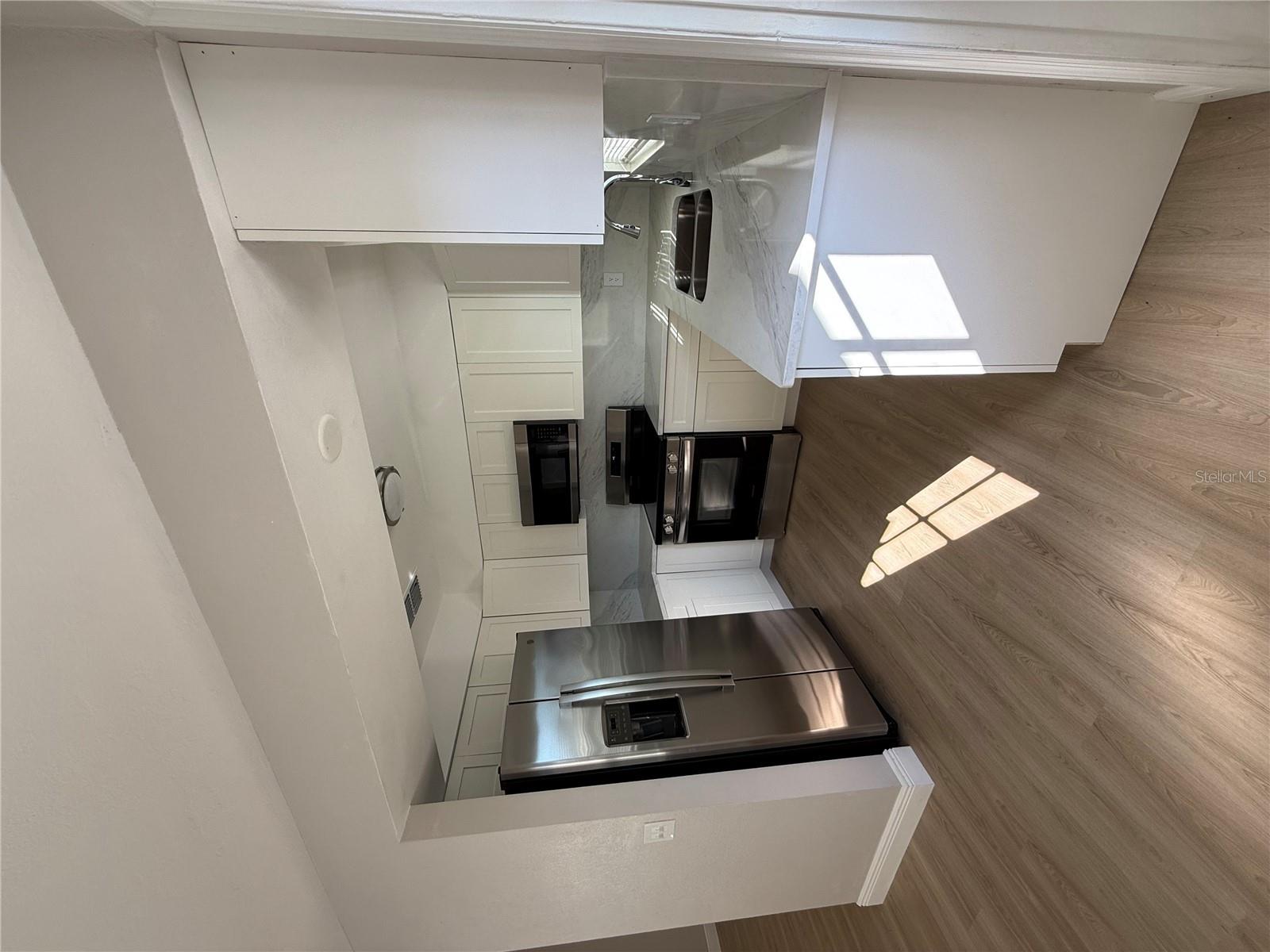 Image 14 of 24 For 6423 Skyline Court