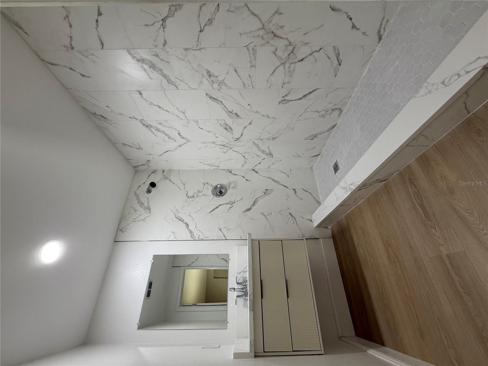 Image 19 of 24 For 6423 Skyline Court